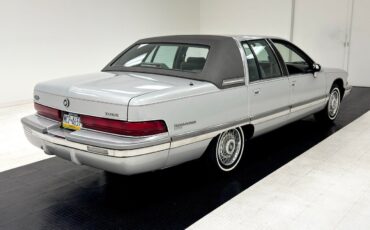 Buick-Roadmaster-Berline-1992-4