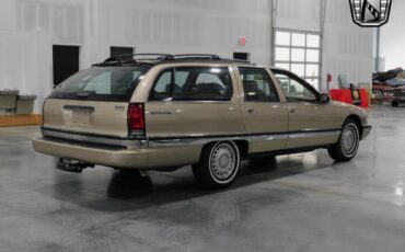 Buick-Roadmaster-Cabriolet-1996-4