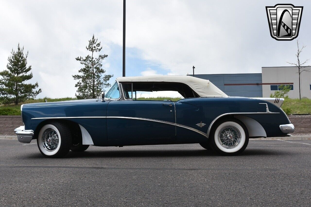 Buick-Skylark-1954-3