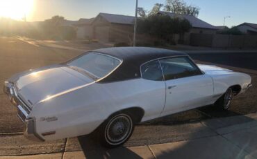 Buick-Skylark-1971-white-83686-3