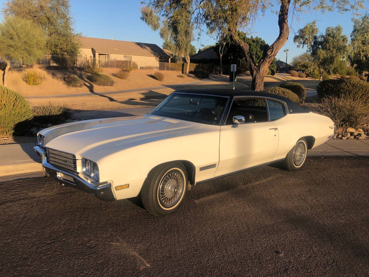 Buick-Skylark-1971-white-83686-5