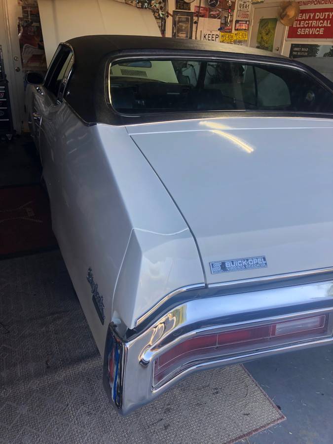 Buick-Skylark-1971-white-83686-7