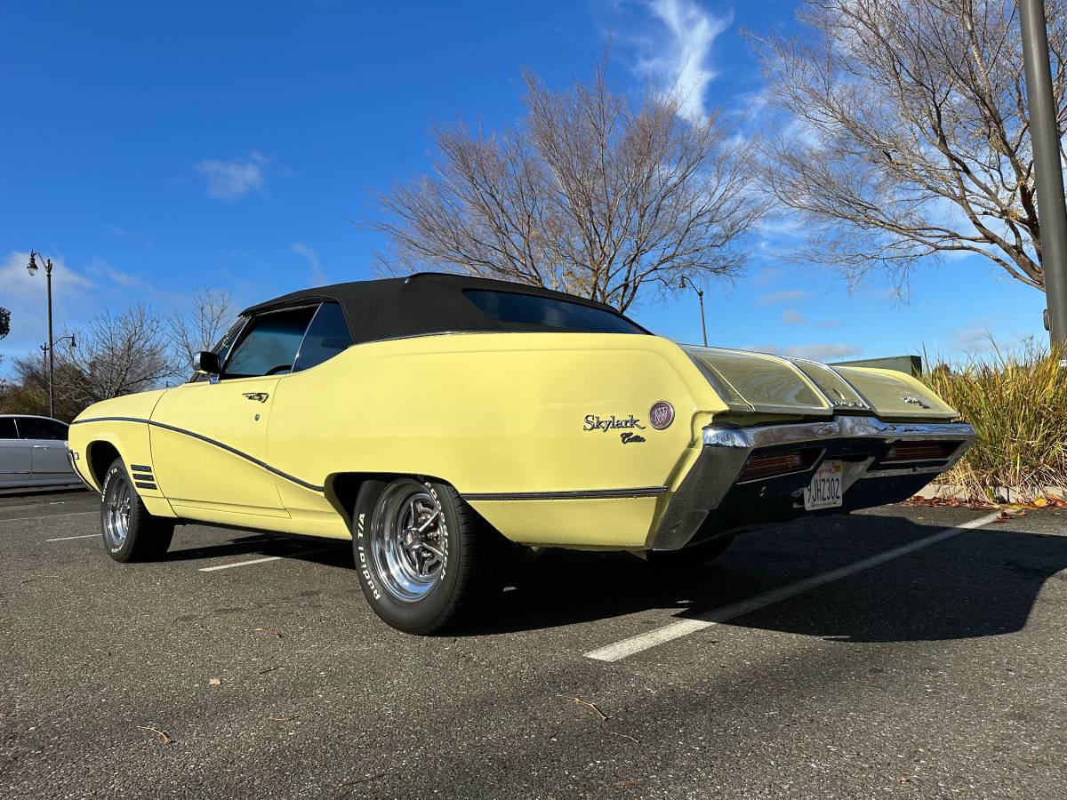 Buick-Skylark-convertible-1968-2