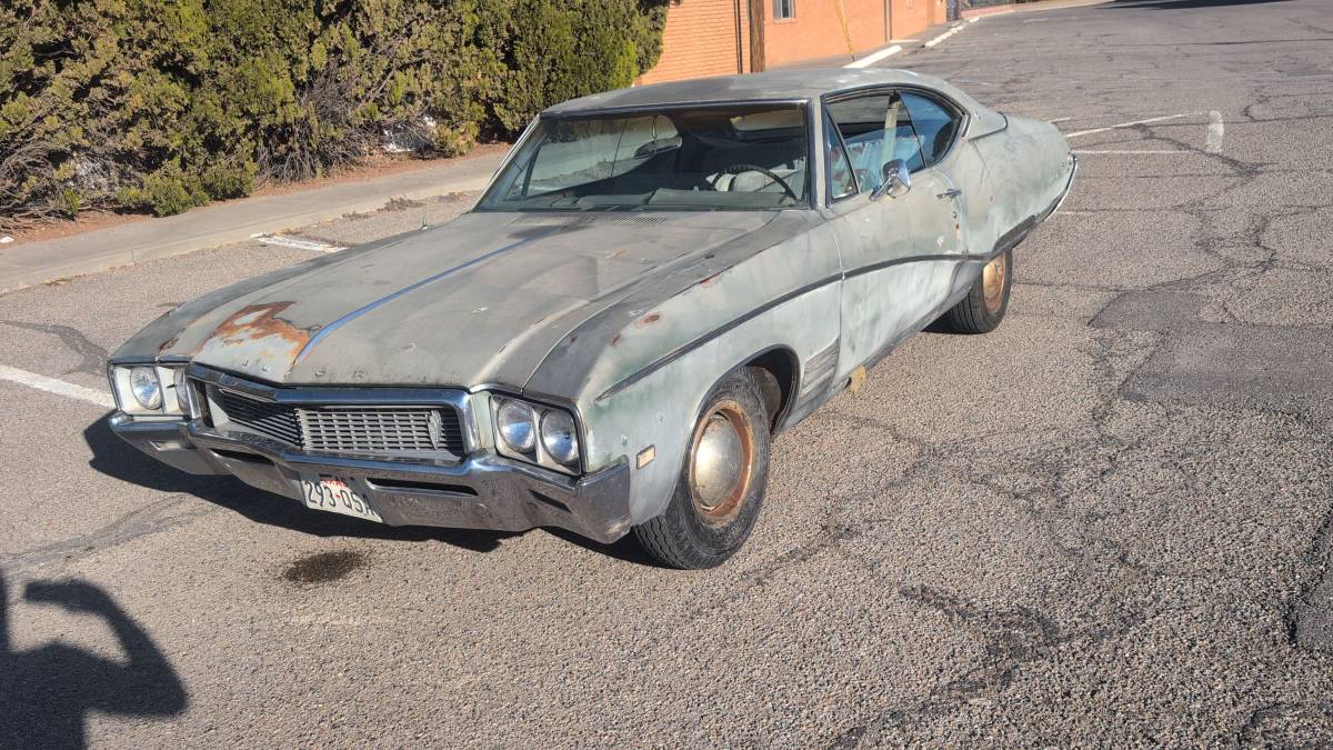 Buick-Skylark-custom-1968-green-143231-1