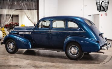 Buick-Special-1937-Blue-Tan-63138-3