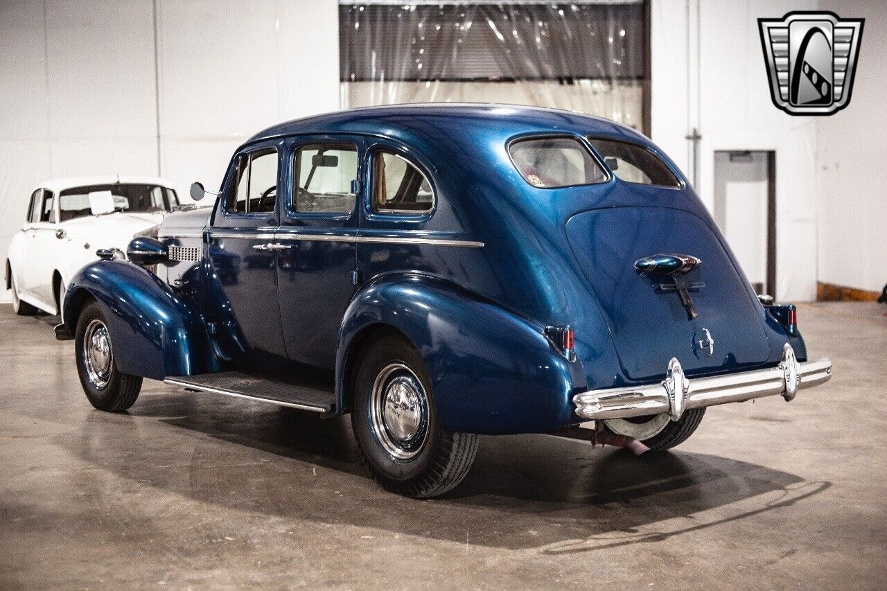 Buick-Special-1937-Blue-Tan-63138-4