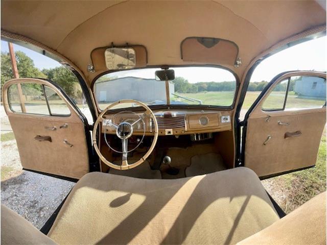 Buick-Special-1938-Black-Tan-8534-11