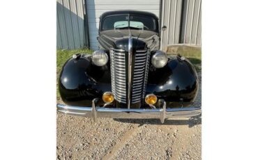 Buick-Special-1938-Black-Tan-8534-6