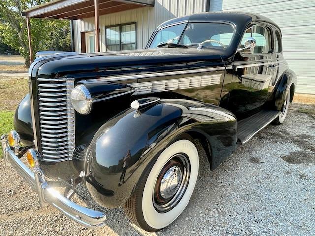 Buick-Special-1938-Black-Tan-8534-7