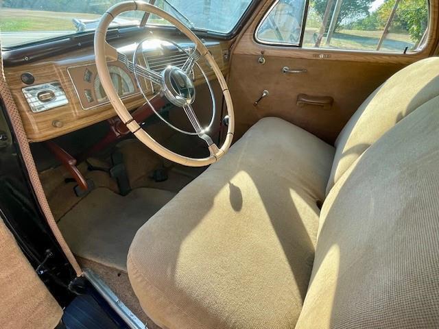 Buick-Special-1938-Black-Tan-8534-9