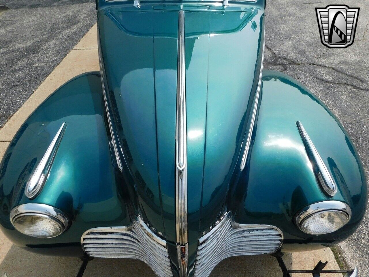 Buick-Special-1940-Green-Brown-54636-10