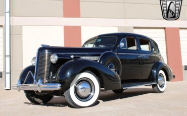 Buick-Special-Berline-1937-2