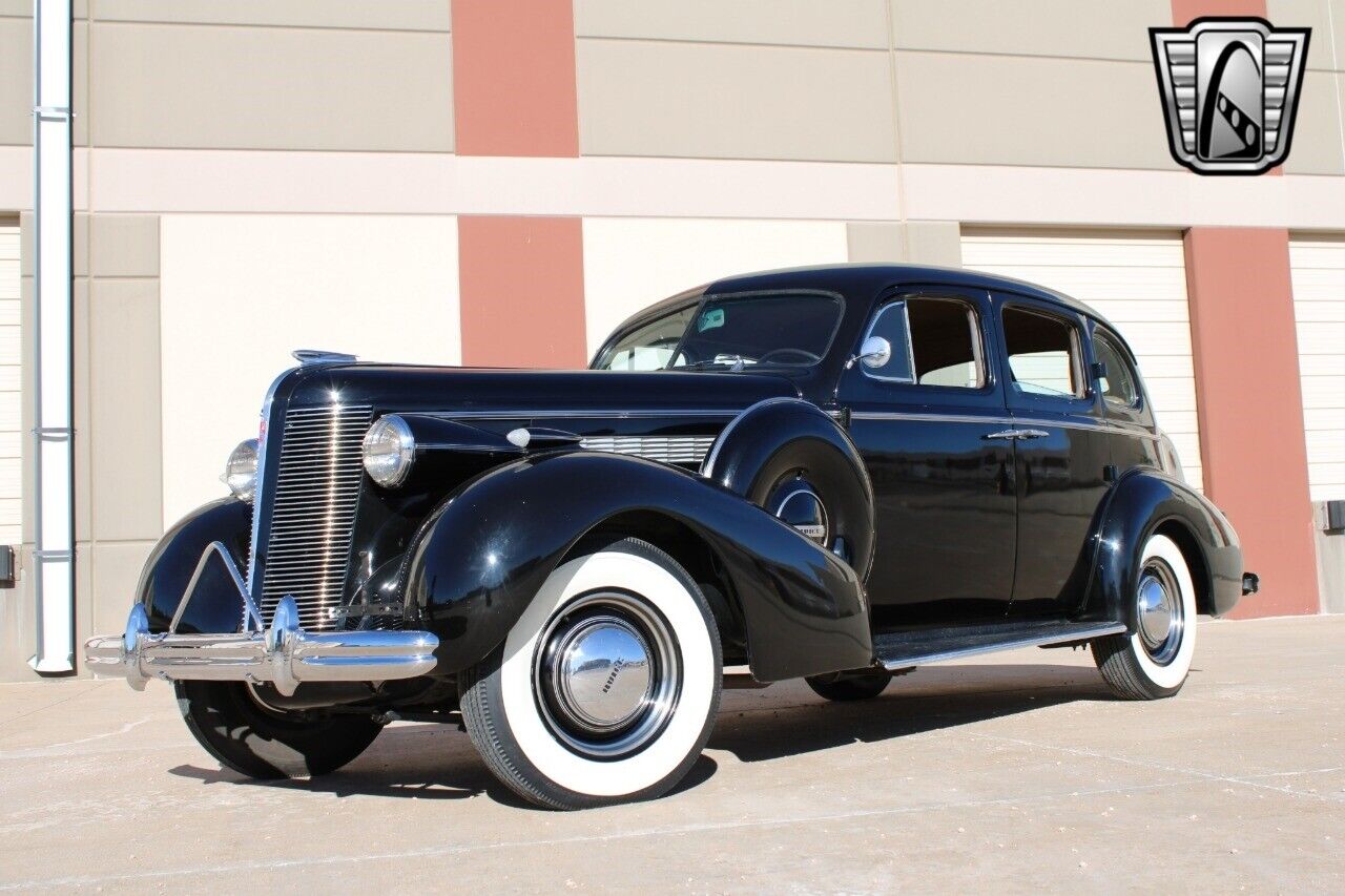 Buick-Special-Berline-1937-2