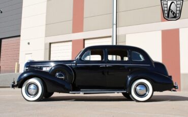 Buick-Special-Berline-1937-3