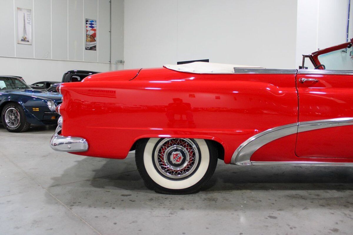 Buick-Special-Cabriolet-1953-Red-White-65175-8