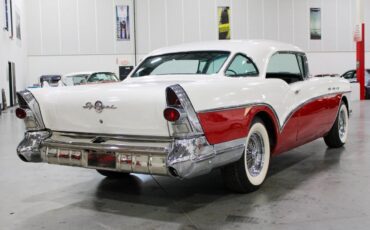 Buick-Special-Coupe-1957-Red-Black-100745-4