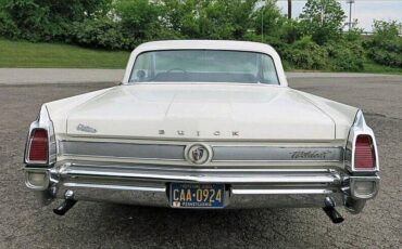 Buick-Wildcat-1963-white-54718-16