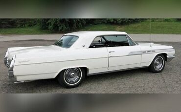 Buick-Wildcat-1963-white-54718-19