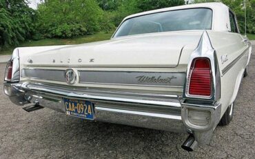 Buick-Wildcat-1963-white-54718-21