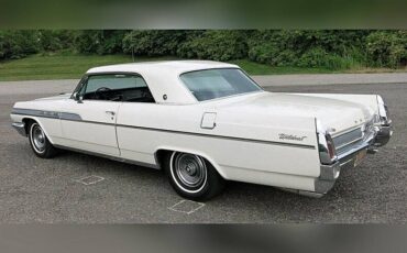 Buick-Wildcat-1963-white-54718-4