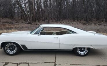 Buick-Wildcat-1967-1