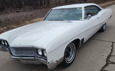 Buick-Wildcat-1967-White-Gold-164966-3