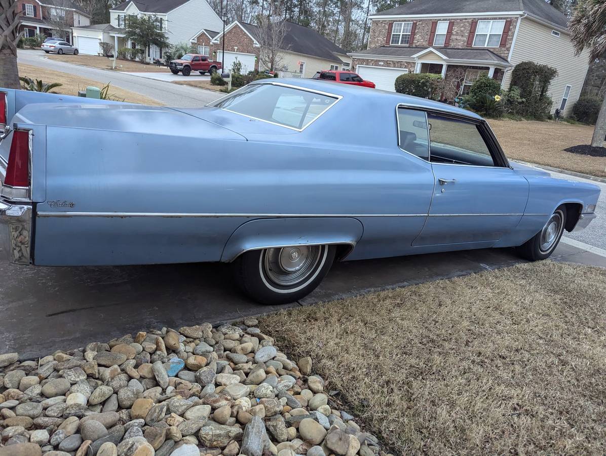 Cadillac-1969-104607-9