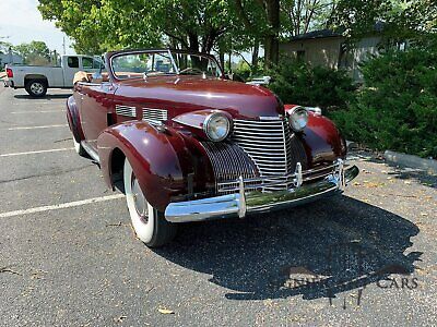 Cadillac-62-Convertible-Sedan-1940-1