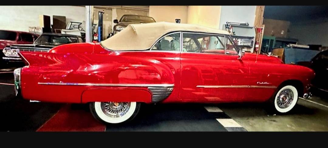 Cadillac-62-series-convertible-1948-9