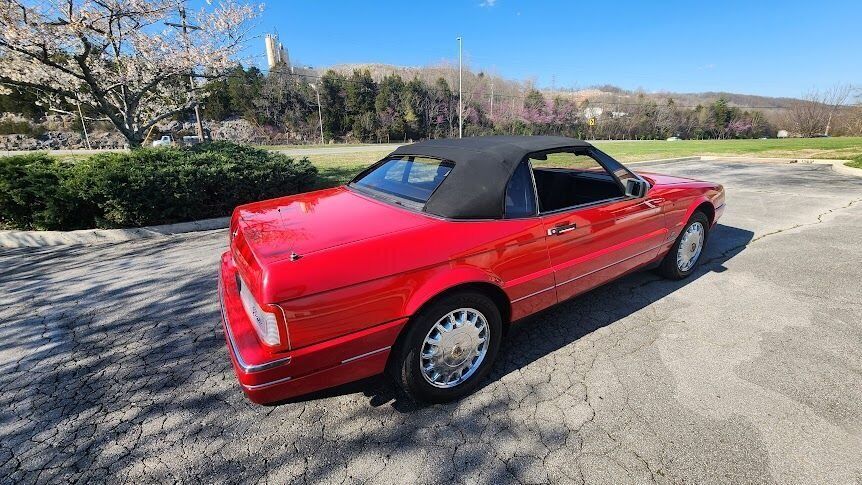 Cadillac-Allante-1991-106217-24