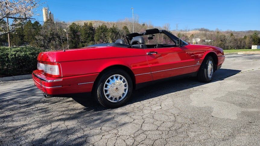 Cadillac-Allante-1991-106217-3