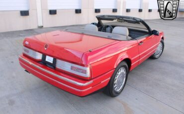 Cadillac-Allante-1993-27