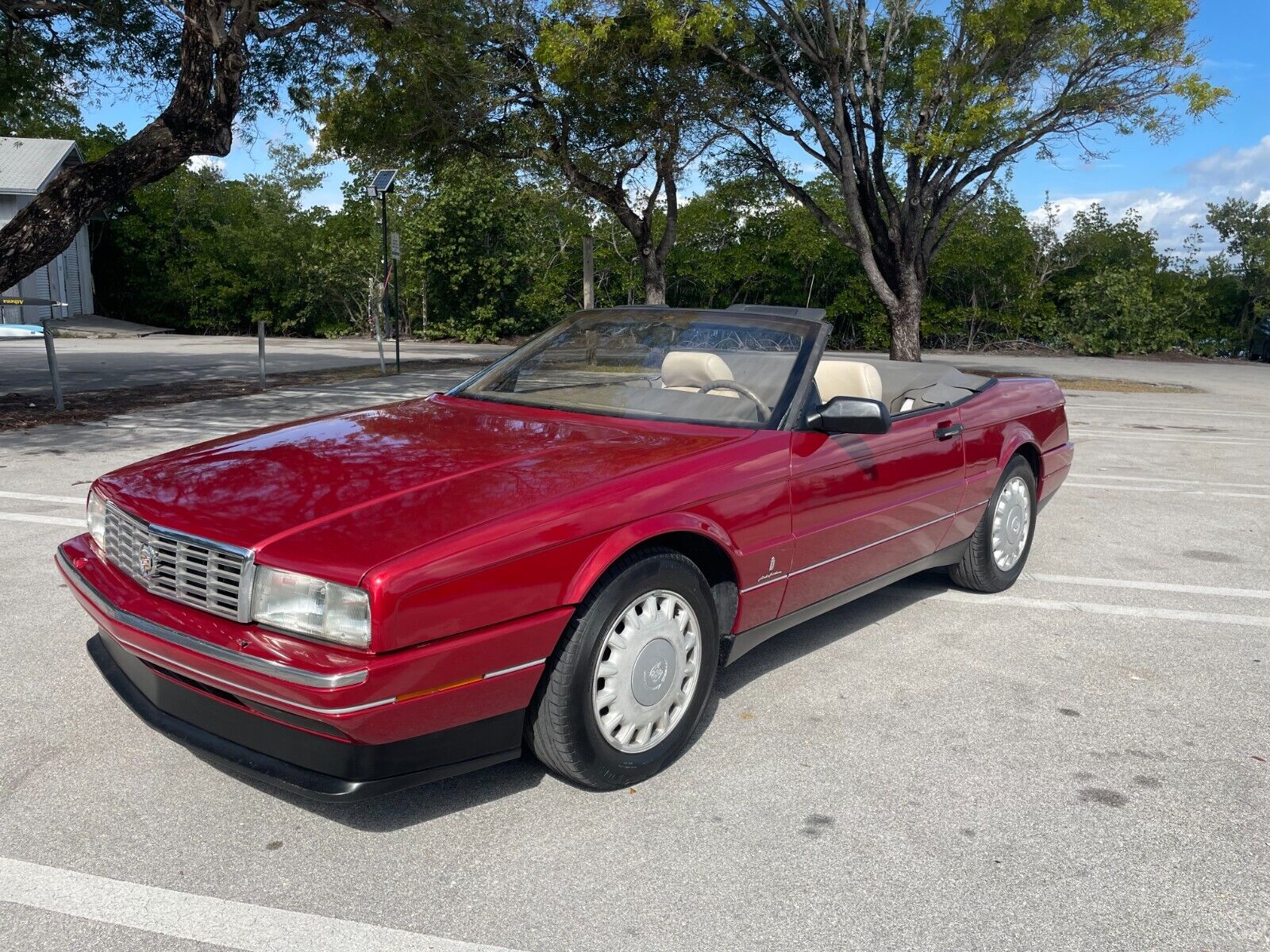 Cadillac-Allante-1993-Garnet-Red-BeigeNuetrol-50212-2