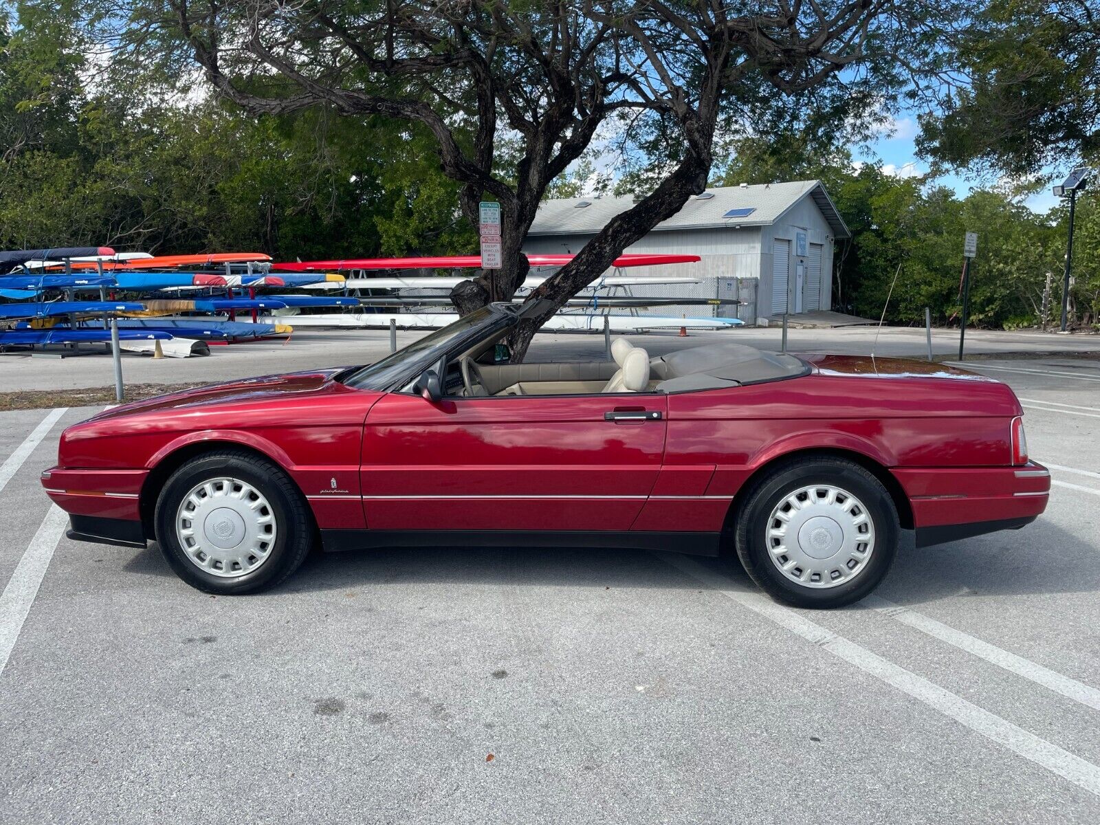 Cadillac-Allante-1993-Garnet-Red-BeigeNuetrol-50212-3