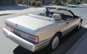 Cadillac-Allante-1993-custom-95756-7