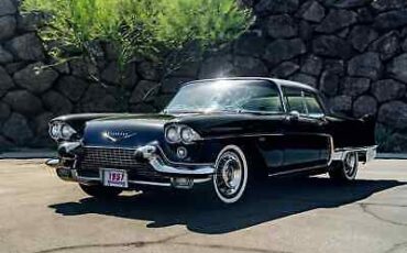 Cadillac-Brougham-Berline-1957-Black-Gray-75639-1