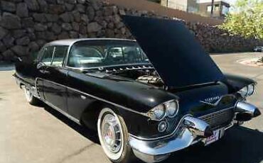 Cadillac-Brougham-Berline-1957-Black-Gray-75639-17