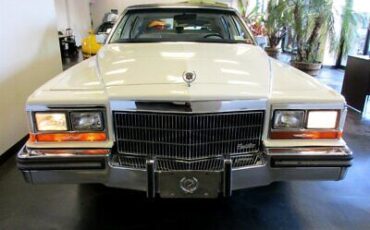 Cadillac-Brougham-Berline-1989-14