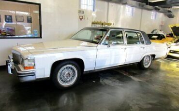 Cadillac-Brougham-Berline-1989-8