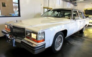 Cadillac-Brougham-Berline-1989-9