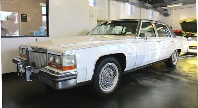 Cadillac Brougham 1989