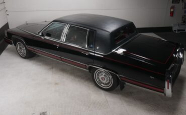 Cadillac-Brougham-Berline-1991-9