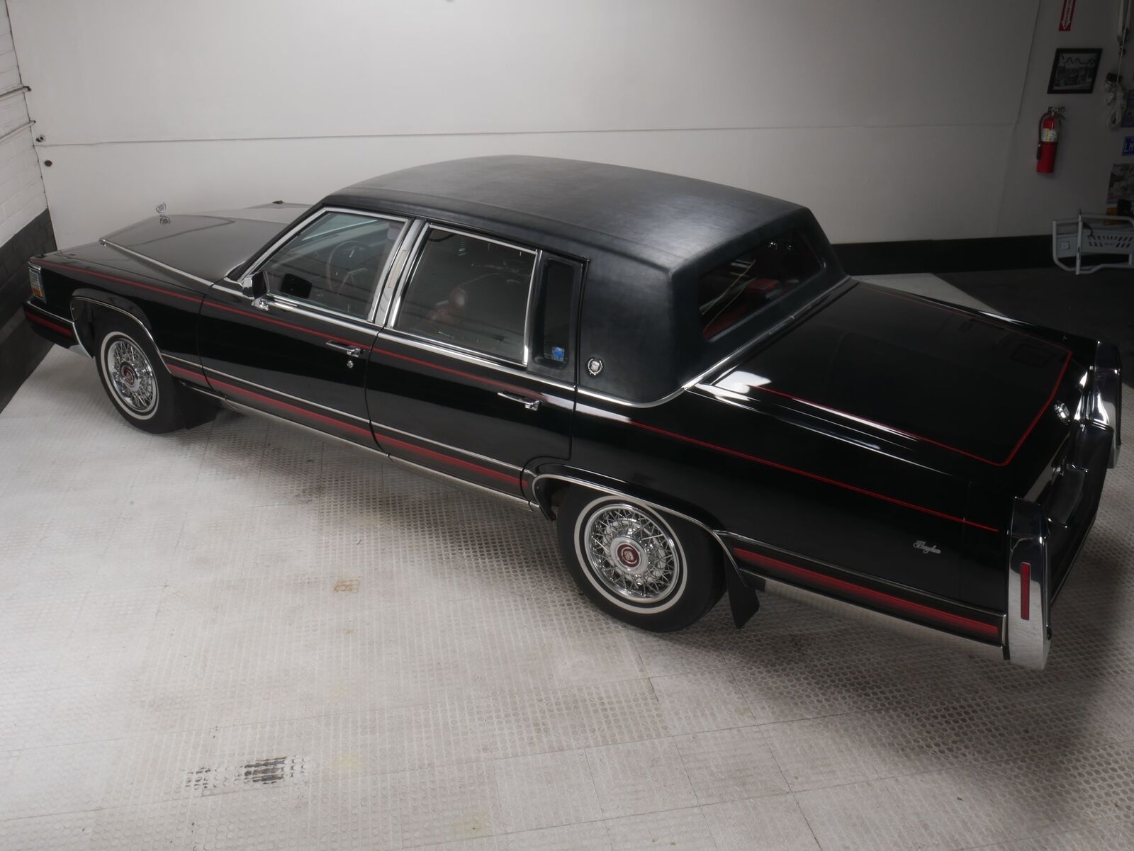 Cadillac-Brougham-Berline-1991-9