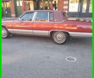 Cadillac Brougham Berline 1991 à vendre