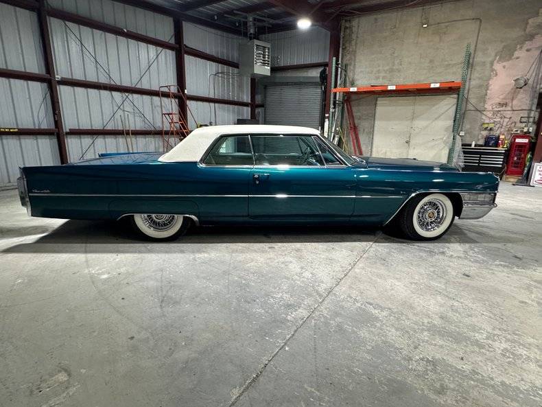 Cadillac-Coupe-deville-1965-3