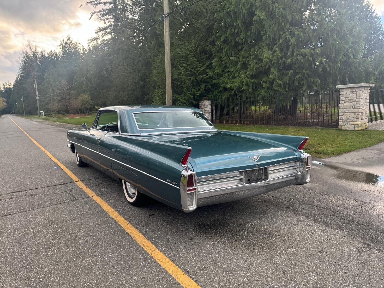 Cadillac-DeVille-1963-16