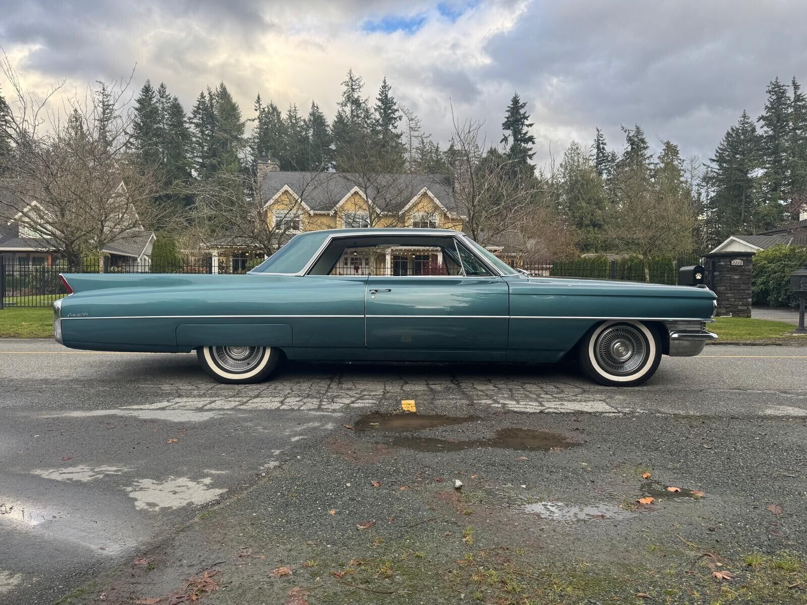 Cadillac-DeVille-1963-3