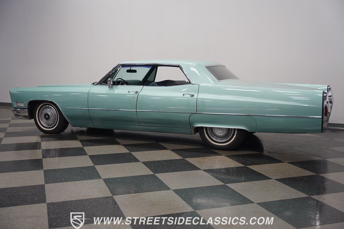 Cadillac-DeVille-1968-Green-Green-63577-9