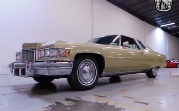 Cadillac-DeVille-1975-Gold-Green-53194-9