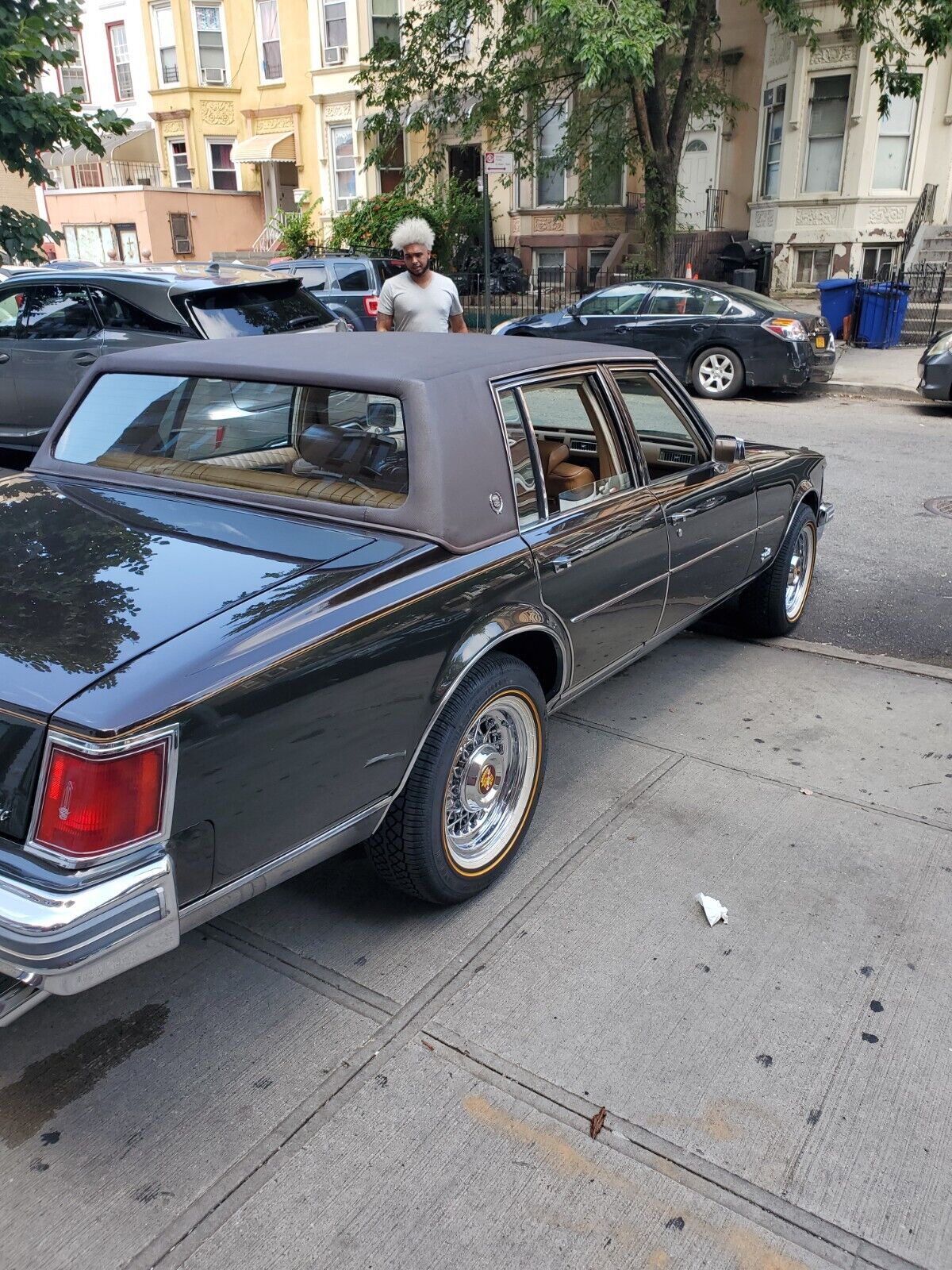 Cadillac-DeVille-Berline-1978-Brown-beige-61155-12